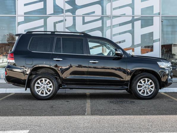 Toyota Land Cruiser 200 Series Рестайлинг 2 с пробегом 2019 года, цена 7 699 000 рублей, 134154 км, внедорожник, Автокод Объявления