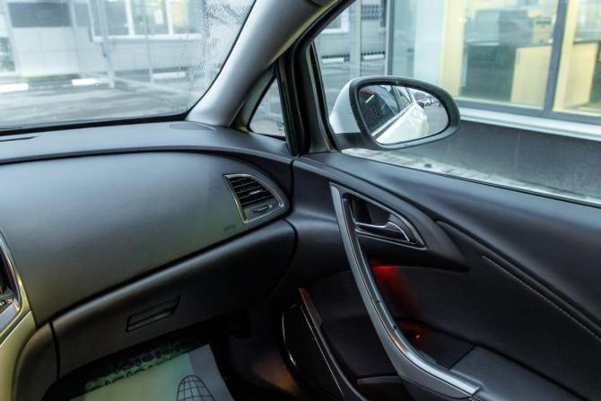 Opel Astra J с пробегом 2011 года, цена 659 000 рублей, 158646 км, хэтчбек, Автокод Объявления