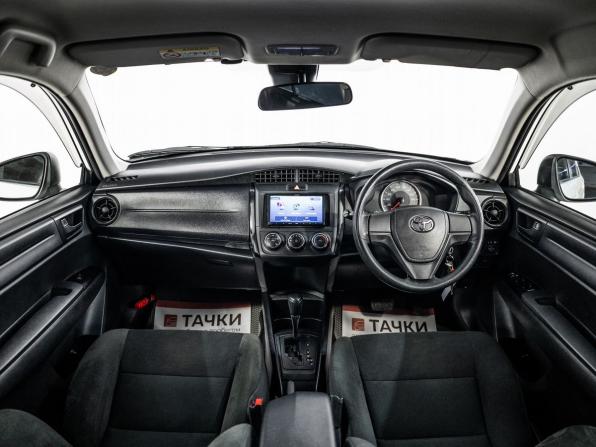 Toyota Corolla XI (E160 E170) Рестайлинг 2 с пробегом 2018 года, цена 1 179 500 рублей, 72334 км, седан, Автокод Объявления
