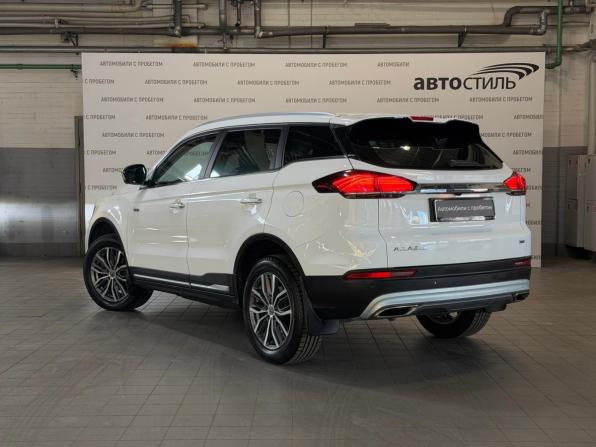 Geely Atlas Pro с пробегом 2022 года, цена 1 899 000 рублей, 72000 км, внедорожник, Автокод Объявления