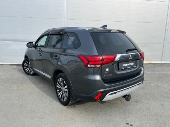 Mitsubishi Outlander III Рестайлинг 3 с пробегом 2019 года, цена 2 397 000 рублей, 70757 км, внедорожник, Автокод Объявления