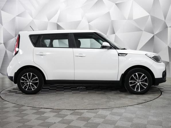 Kia Soul II Рестайлинг с пробегом 2019 года, цена 1 838 000 рублей, 103000 км, хэтчбек, Автокод Объявления