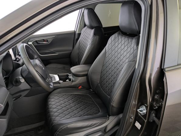 Toyota RAV4 V (XA50) с пробегом 2021 года, цена 3 396 575 рублей, 32915 км, внедорожник, Автокод Объявления
