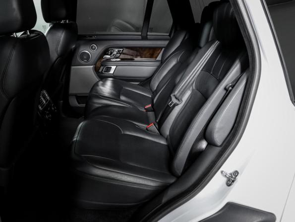 Land Rover Range Rover IV Рестайлинг с пробегом 2018 года, цена 6 300 000 рублей, 89872 км, внедорожник, Автокод Объявления
