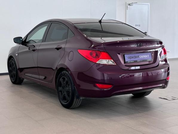 Hyundai Solaris I с пробегом 2011 года, цена 665 000 рублей, 170286 км, седан, Автокод Объявления