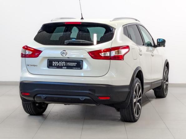 Nissan Qashqai II с пробегом 2016 года, цена 1 600 000 рублей, 92102 км, внедорожник, Автокод Объявления