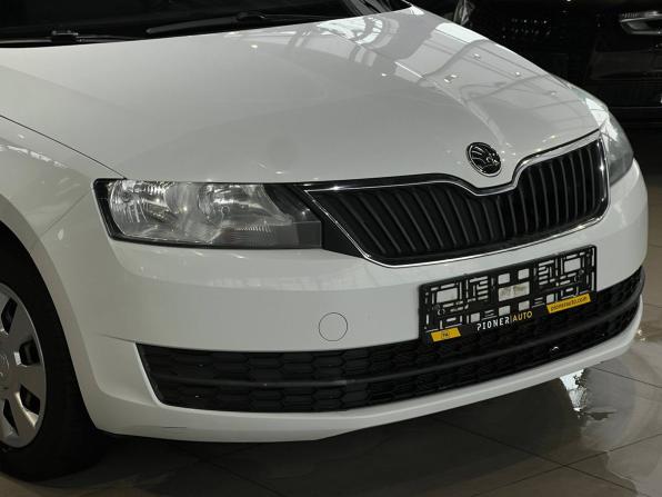 Skoda Rapid I с пробегом 2016 года, цена 1 000 000 рублей, 140000 км, лифтбек, Автокод Объявления
