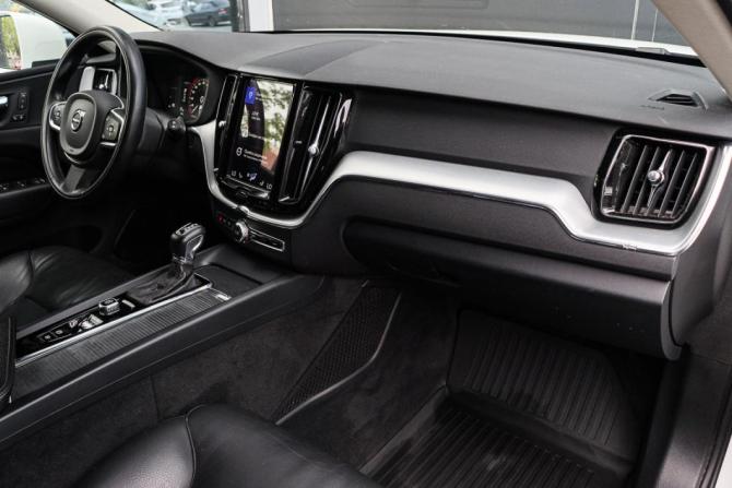 Volvo XC60 II с пробегом 2019 года, цена 3 995 000 рублей, 75161 км, внедорожник, Автокод Объявления