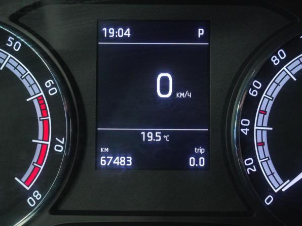 Skoda Karoq I с пробегом 2021 года, цена 2 837 000 рублей, 67483 км, внедорожник, Автокод Объявления