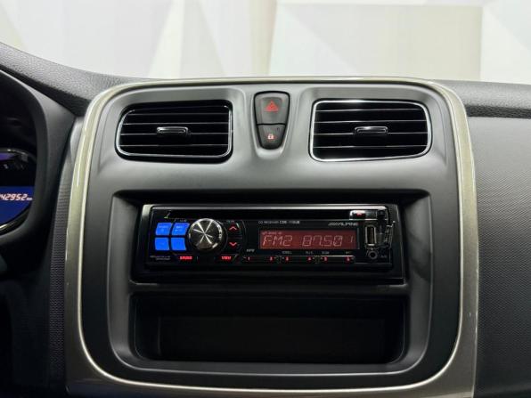 Renault Sandero II с пробегом 2014 года, цена 670 000 рублей, 142892 км, хэтчбек, Автокод Объявления