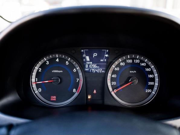 Hyundai Solaris I с пробегом 2014 года, цена 980 000 рублей, 175400 км, седан, Автокод Объявления