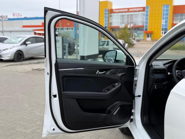 Haval Jolion I с пробегом 2023 года, цена 1 990 000 рублей, 33308 км, внедорожник, Автокод Объявления