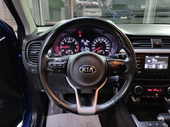 Kia Rio IV с пробегом 2019 года, цена 1 440 000 рублей, 76100 км, седан, Автокод Объявления