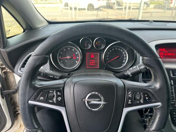 Opel Astra J Рестайлинг с пробегом 2013 года, цена 500 000 рублей, 269265 км, хэтчбек, Автокод Объявления