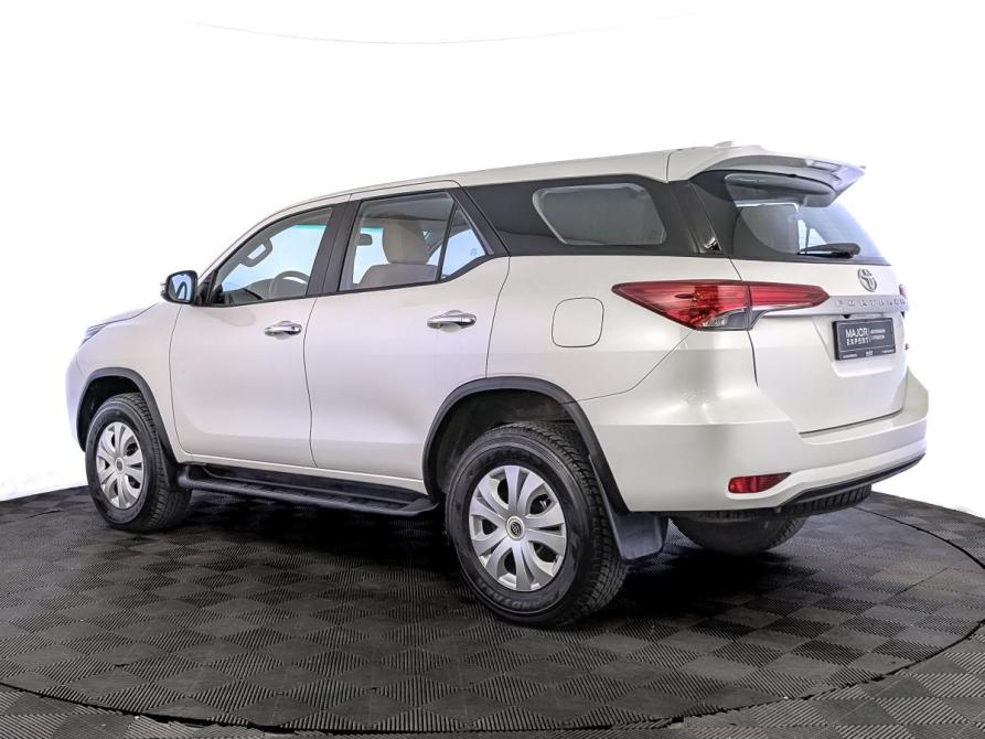 Toyota Fortuner II Рестайлинг Москва  - изображение 7