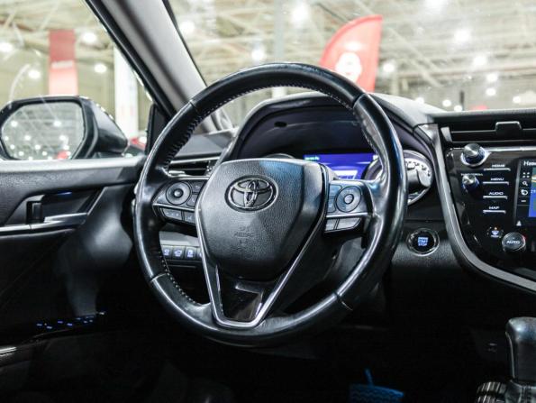 Toyota Camry VIII (XV70) с пробегом 2020 года, цена 3 125 000 рублей, 98126 км, седан, Автокод Объявления
