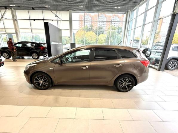 Kia Ceed II с пробегом 2013 года, цена 807 000 рублей, 275375 км, универсал, Автокод Объявления