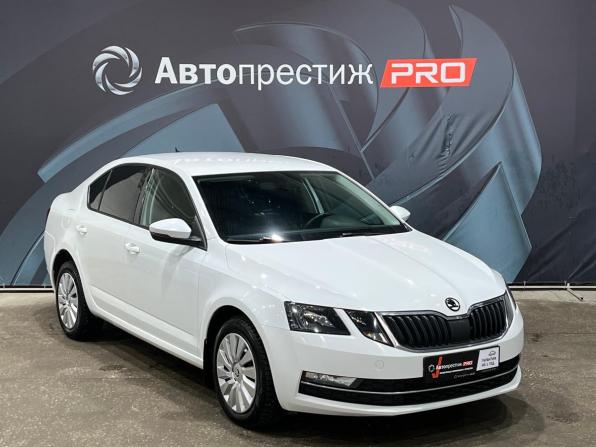 Skoda Octavia III (A7) Рестайлинг с пробегом 2017 года, цена 1 427 000 рублей, 141666 км, лифтбек, Автокод Объявления