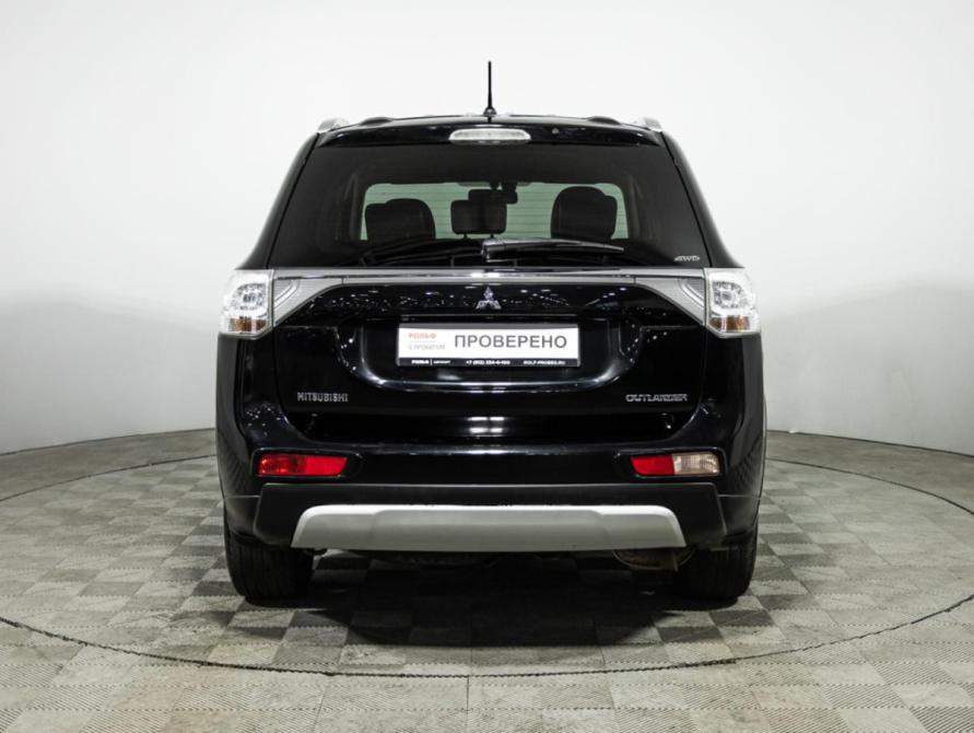 Mitsubishi Outlander III Рестайлинг Санкт-Петербург  - изображение 7