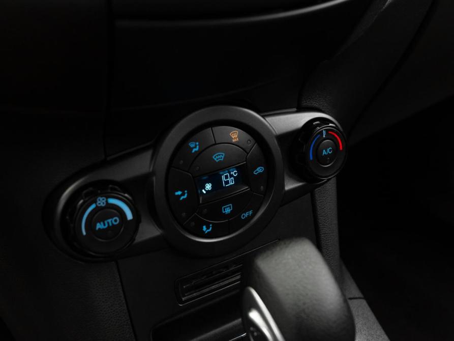 Ford Fiesta Mk6 Рестайлинг Москва  - изображение 18