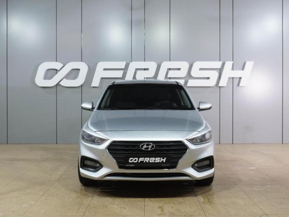 Hyundai Solaris II с пробегом 2017 года, цена 1 079 000 рублей, 201979 км, седан, Автокод Объявления