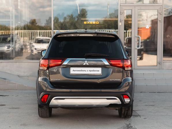 Mitsubishi Outlander III Рестайлинг 3 с пробегом 2019 года, цена 2 050 000 рублей, 184640 км, внедорожник, Автокод Объявления