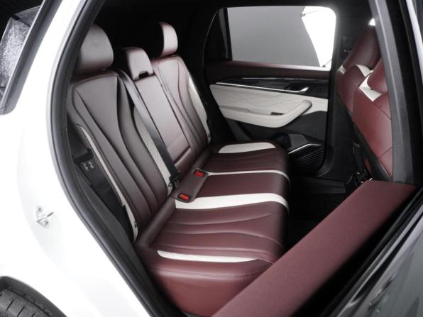 Geely Monjaro I с пробегом 2024 года, цена 3 279 000 рублей, 77150 км, внедорожник, Автокод Объявления