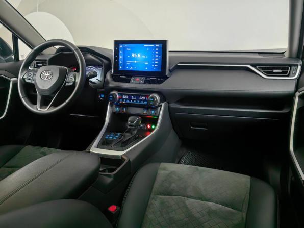 Toyota RAV4 V (XA50) с пробегом 2022 года, цена 3 652 000 рублей, 55064 км, внедорожник, Автокод Объявления