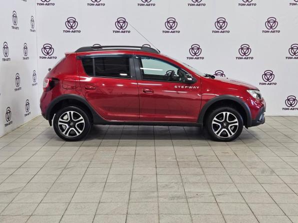 Renault Sandero II Рестайлинг с пробегом 2019 года, цена 1 341 000 рублей, 40545 км, хэтчбек, Автокод Объявления