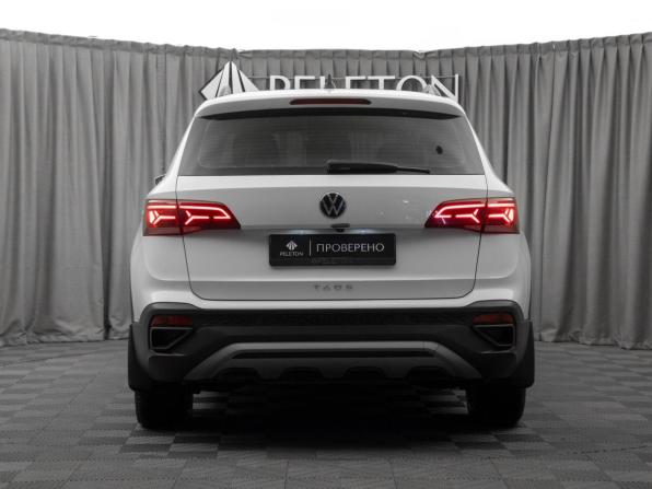Volkswagen Taos I с пробегом 2022 года, цена 2 600 000 рублей, 45227 км, внедорожник, Автокод Объявления