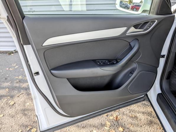 Audi Q3 I (8U) Рестайлинг с пробегом 2018 года, цена 2 095 000 рублей, 108872 км, внедорожник, Автокод Объявления