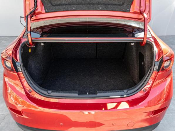 Mazda 3 III (BM) с пробегом 2014 года, цена 1 380 000 рублей, 110586 км, седан, Автокод Объявления