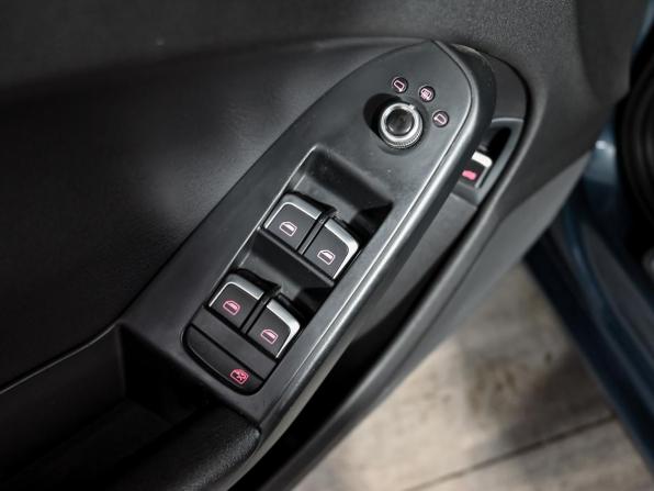 Audi A4 IV (B8) Рестайлинг с пробегом 2014 года, цена 1 580 000 рублей, 177789 км, седан, Автокод Объявления