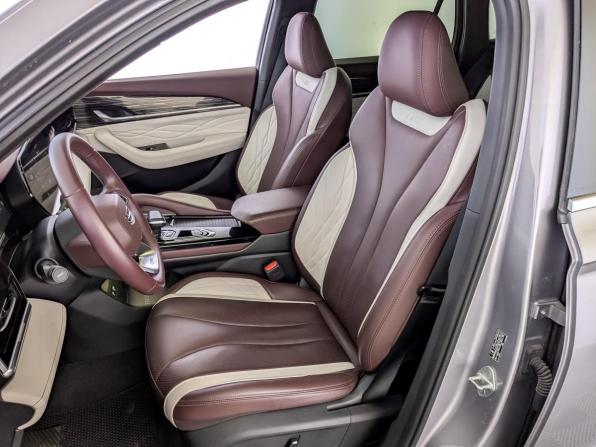 Geely Monjaro I с пробегом 2023 года, цена 3 200 000 рублей, 44571 км, внедорожник, Автокод Объявления