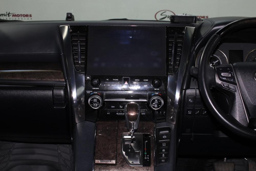 Toyota Alphard III Рестайлинг Владивосток  - изображение 16