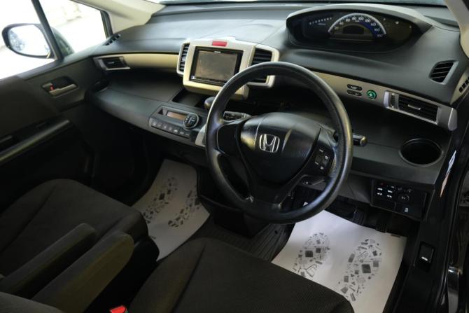 Honda Freed I Рестайлинг с пробегом 2012 года, цена 1 169 000 рублей, 119200 км, компактвэн, Автокод Объявления