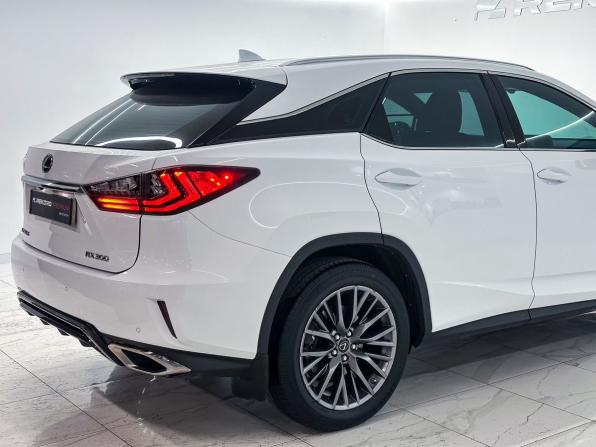 Lexus RX IV Рестайлинг с пробегом 2019 года, цена 4 600 000 рублей, 135130 км, внедорожник, Автокод Объявления