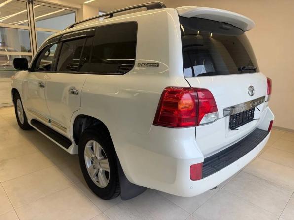 Toyota Land Cruiser 200 Series Рестайлинг 1 с пробегом 2015 года, цена 4 400 000 рублей, 172435 км, внедорожник, Автокод Объявления