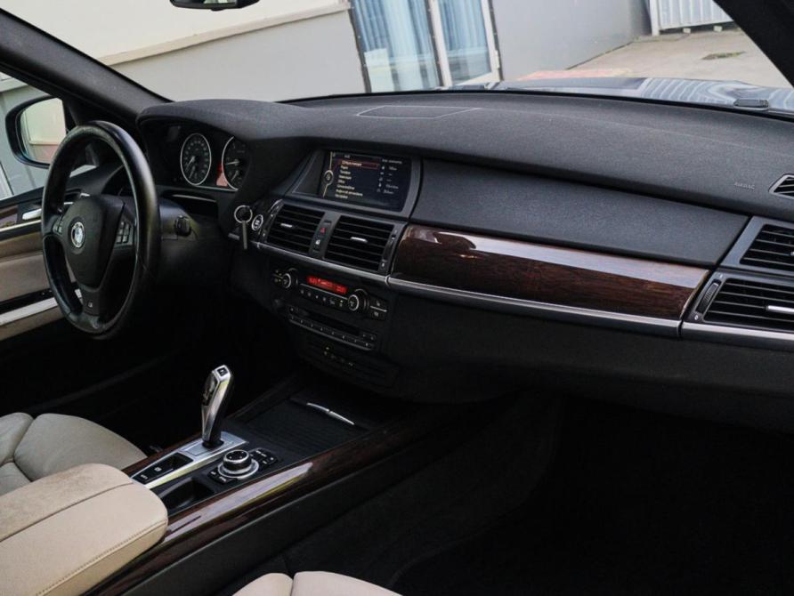 BMW X5 II (E70) Рестайлинг Москва  - изображение 7