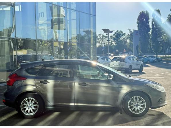Ford Focus III с пробегом 2015 года, цена 689 000 рублей, 268517 км, хэтчбек, Автокод Объявления