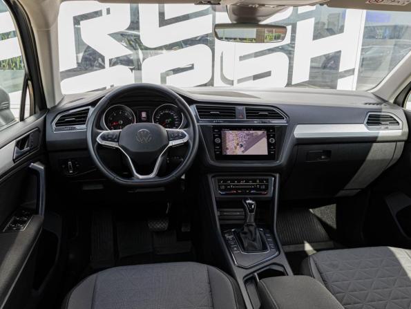 Volkswagen Tiguan II Рестайлинг с пробегом 2021 года, цена 2 745 000 рублей, 34798 км, внедорожник, Автокод Объявления