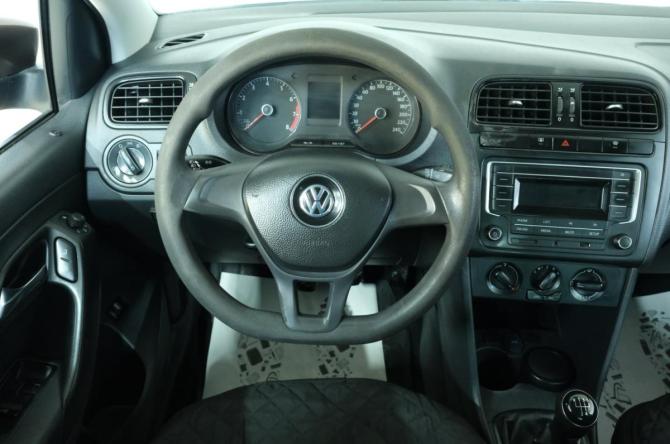 Volkswagen Polo V Рестайлинг с пробегом 2019 года, цена 849 000 рублей, 300217 км, седан, Автокод Объявления