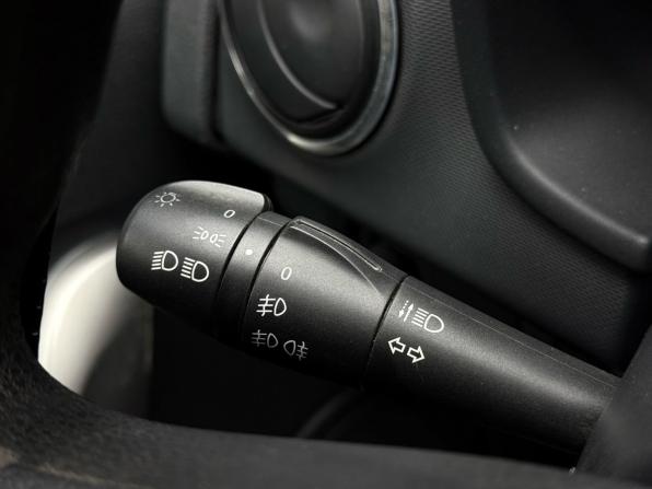 Renault Sandero II с пробегом 2016 года, цена 799 000 рублей, 176977 км, хэтчбек, Автокод Объявления