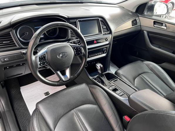 Hyundai Sonata VII (LF) Рестайлинг с пробегом 2017 года, цена 1 695 000 рублей, 168208 км, седан, Автокод Объявления