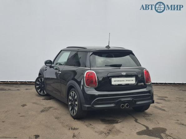 Mini Hatch III (F55/F56) Рестайлинг 2 с пробегом 2021 года, цена 3 050 000 рублей, 50961 км, хэтчбек, Автокод Объявления