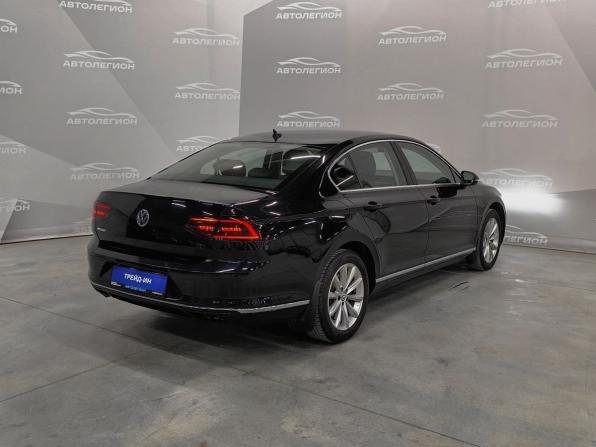 Volkswagen Passat B8 с пробегом 2017 года, цена 1 999 000 рублей, 280123 км, седан, Автокод Объявления
