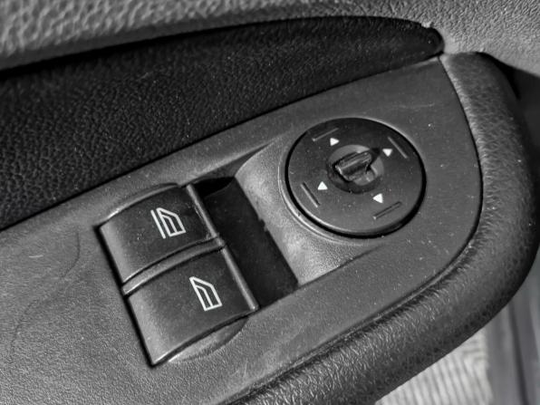 Ford Focus II Рестайлинг с пробегом 2009 года, цена 358 000 рублей, 202816 км, хэтчбек, Автокод Объявления