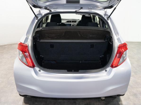 Toyota Vitz III (XP130) с пробегом 2013 года, цена 850 000 рублей, 95450 км, хэтчбек, Автокод Объявления