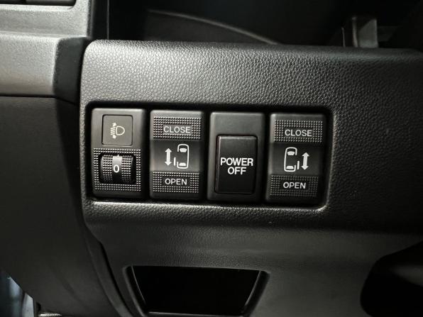 Mazda 5 II (CW) с пробегом 2012 года, цена 1 145 000 рублей, 246682 км, компактвэн, Автокод Объявления