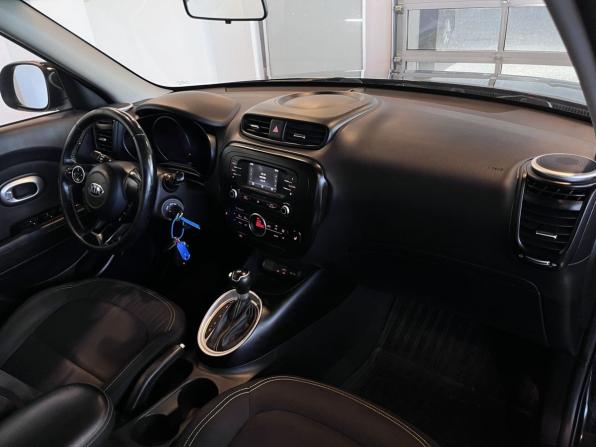 Kia Soul II с пробегом 2016 года, цена 1 350 000 рублей, 166628 км, хэтчбек, Автокод Объявления